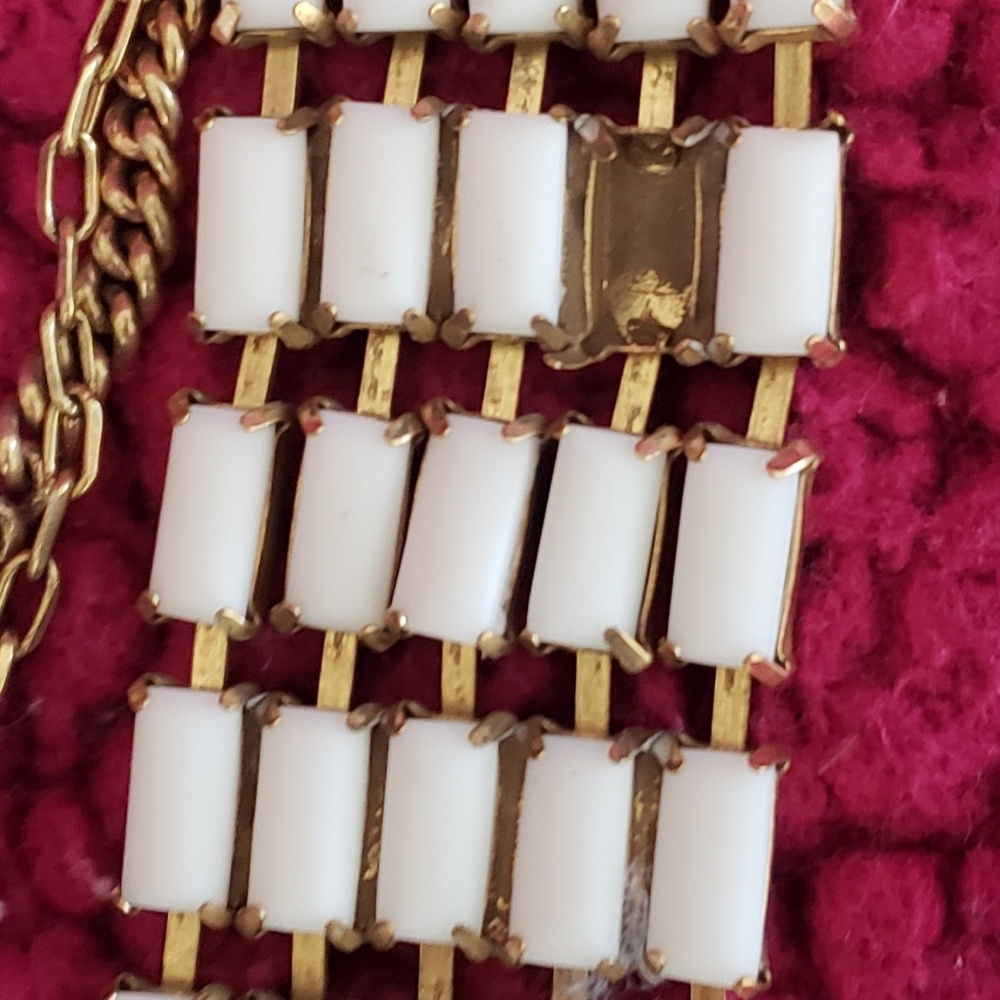 Ann Taylor jewelry set - Picture 2 of 6